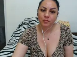 Amateur Live Sex Cam of pretty_woman1
