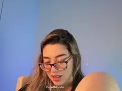 Amateur Free Porn Cam of carol_blonde