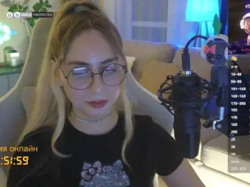 Bongacams Best live sex cam show of -Light-Fury-