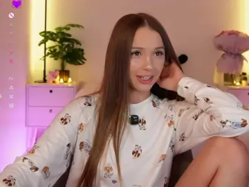 Bongacams Adult Video Chat of MaybeBabeTV