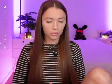 Bongacams Sex Chat of MaybeBabeTV