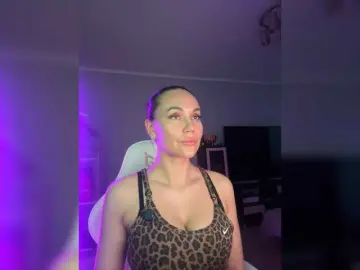 Bongacams Live Porn of QWEENII