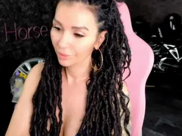 Bongacams Live Sex Cam of -BABAYAGA-