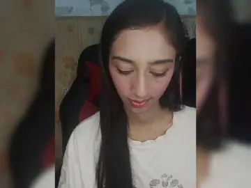 Bongacams Nude Webcam of AlinaPopy