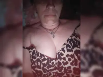 Bongacams Watch Live Sex Cams of MissieLorrie
