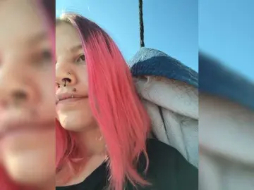 Bongacams Live Sex Cam of SquirtApril