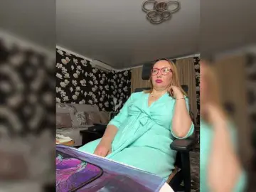 Bongacams Adult Webcam of Pink-Lips