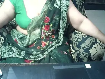 Bongacams Live Sex Cam of Indianbhabhimilf40