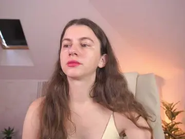 Bongacams Live Sex Cam of LittleJulii