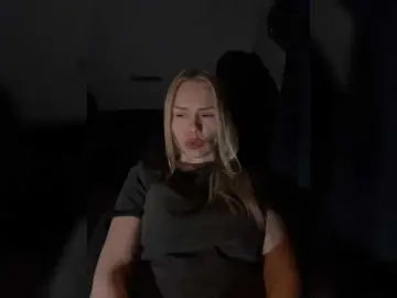 Bongacams Nude Webcam of -SexyMilf-