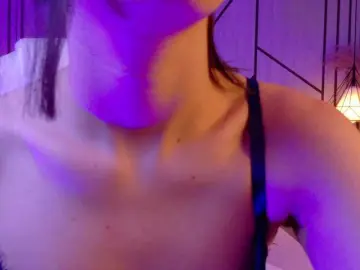 Bongacams Free Live Porn of LeahSaenz
