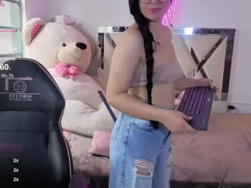 Bongacams Adult Video Chat of MILAH-TAY