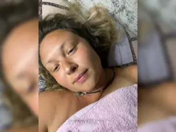 Bongacams Live Sex Cam of NERVOMOTINA