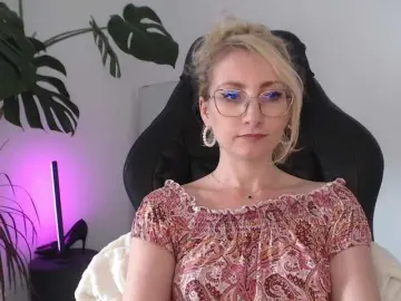 Bongacams Free Live Porn of CinderellaMoon