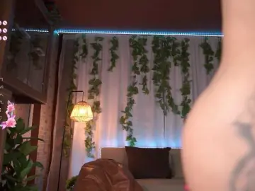 Bongacams Watch Live Sex Cams of babyyyluna