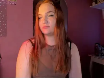Bongacams Free Porn Cam of CarolineLovers