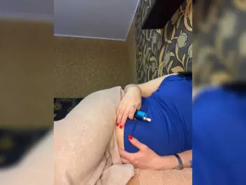 Bongacams Best Webcam of LouiseJenkin