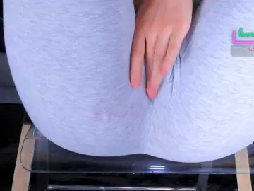 Bongacams Free Porn Cam of Kira-Kell