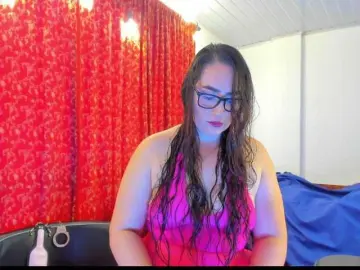 Bongacams Free Live Porn of MeganHotCurvy