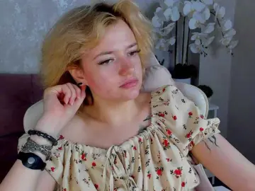 Bongacams Free Porn Cam of LunaaBee