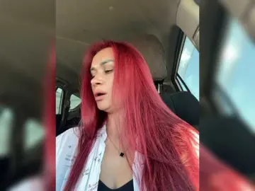 Bongacams Watch Live Sex Cams of SweetQueen11