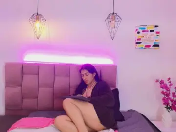 Bongacams Live Sex Cam of Melannyy--