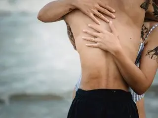 hotcouple-26-