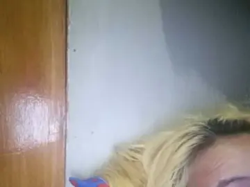 Bongacams Sex Cam of Pempemliciouss
