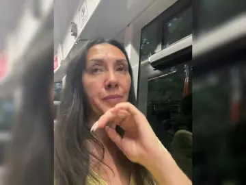 Bongacams Best live sex cam show of KarolinaMilf