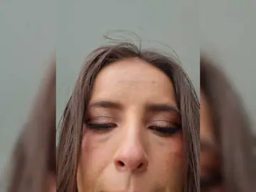 Bongacams Watch Live Sex Cams of Reyasimos
