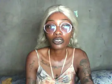 Bongacams Free Porn Cam of Calin33