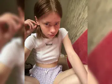 Bongacams Live Sex Cam of 18YoungPussy18