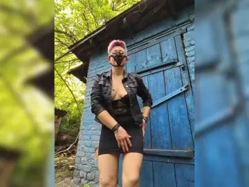 Bongacams Watch Live Sex Cams of BUSINKA-25