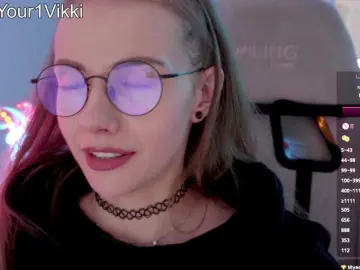 Bongacams Watch Live Sex Cams of -VikkiL0vesCheese-