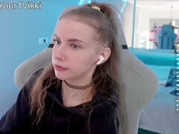 Bongacams Private Sex Chat of -VikkiL0vesCheese-