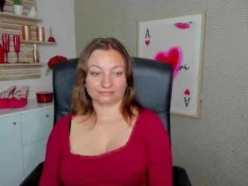 Bongacams Live Sex Cam of angelaLove13