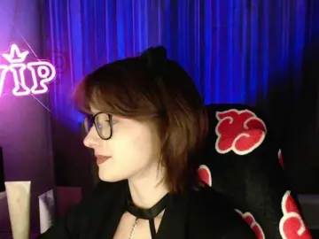 Bongacams Free Live Porn of Cherry-Luna