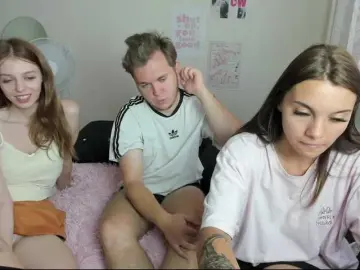 Bongacams Watch Live Sex Cams of lissazmark2