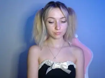 Bongacams Watch Live Sex Cams of LuciaGlow