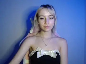 Bongacams Live Porn of LuciaGlow