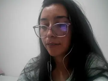 Bongacams Adult Webcam of Creamymature