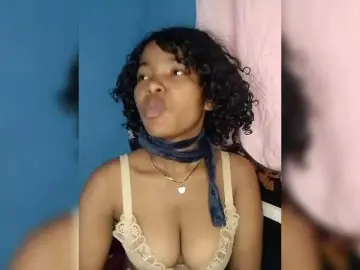 Bongacams Sex Cam of Candis02