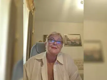 Bongacams Live Porn of KarinkaSweet