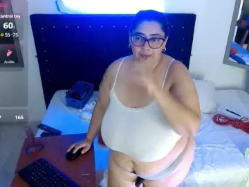 Bongacams Adult Video Chat of bubis-laru53
