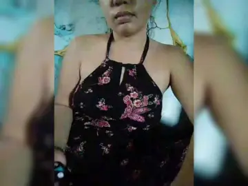 Bongacams Adult Webcams of XXhornywetprincess99XX
