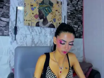 Bongacams Watch Live Sex Cams of queencuarxxo