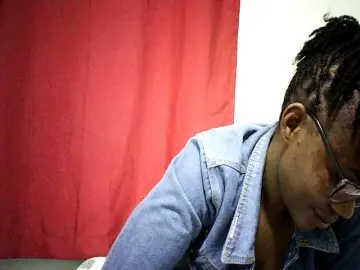 Bongacams Live Porn of Pierra77
