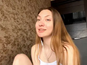 Bongacams Watch Live Sex Cams of MyrticeDollen