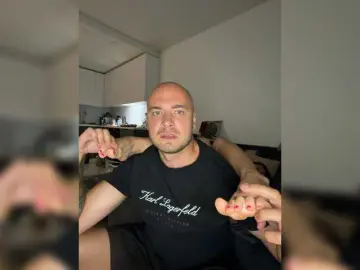 Bongacams Sex Cam of ALEXMILANA
