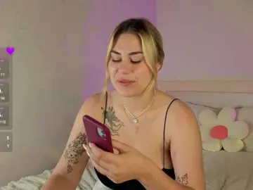 Bongacams Live Sex Cam of mirabellashake1